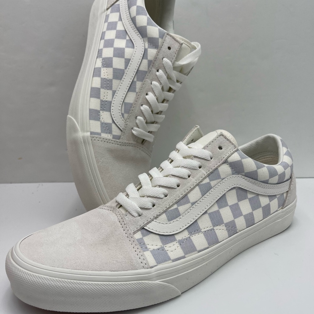 Vans WMNS Old Skool
Checkerboard Gray/Marshmallow 
VN000D7ZOBP Sneakers